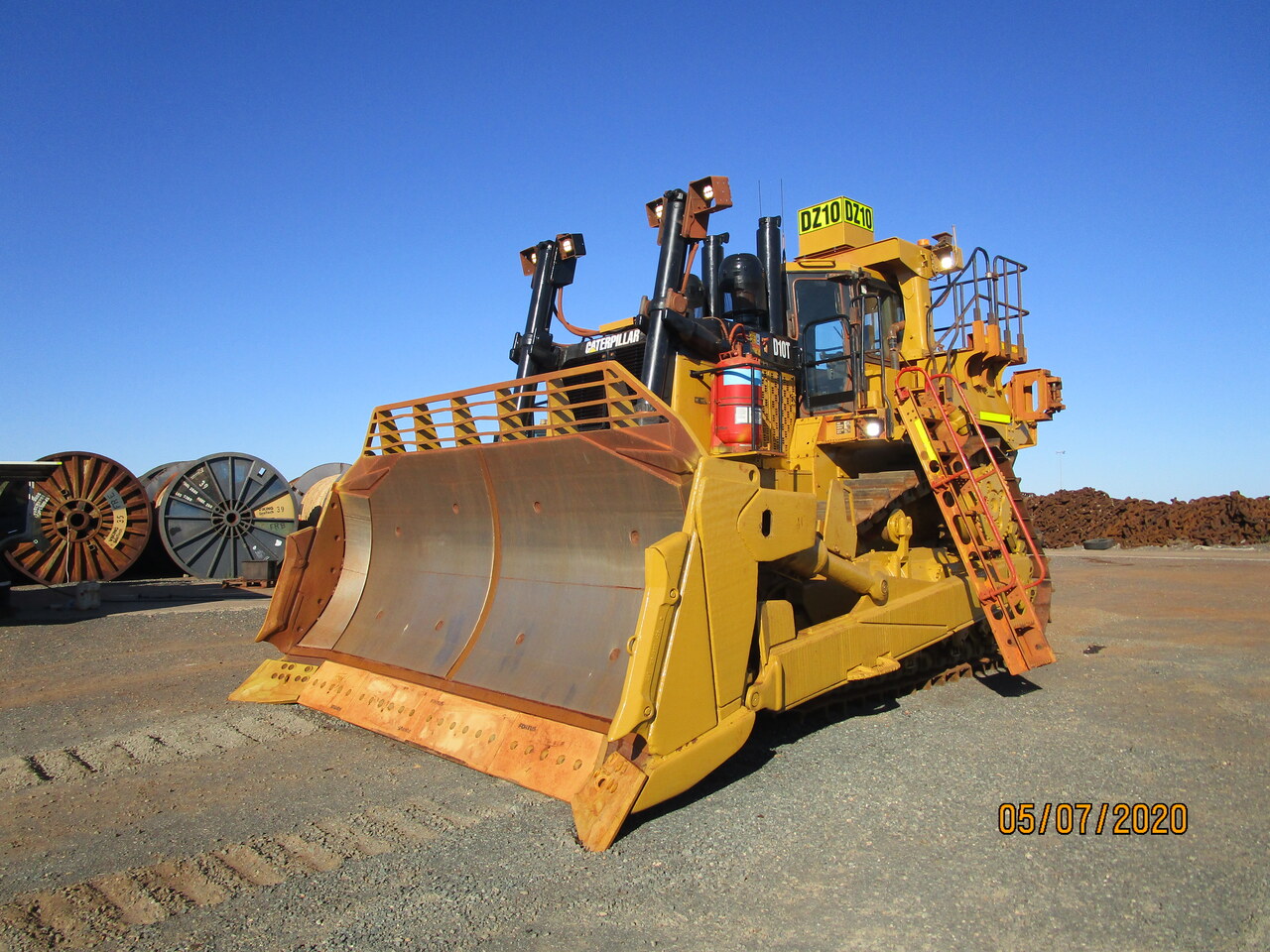 Category DOZERS