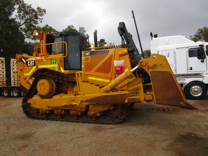 CAT D8 Dozer